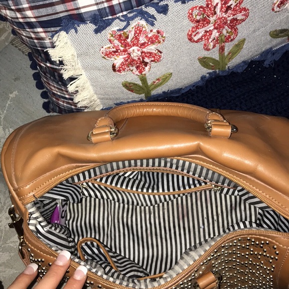 Bags - Picture 3 of 5